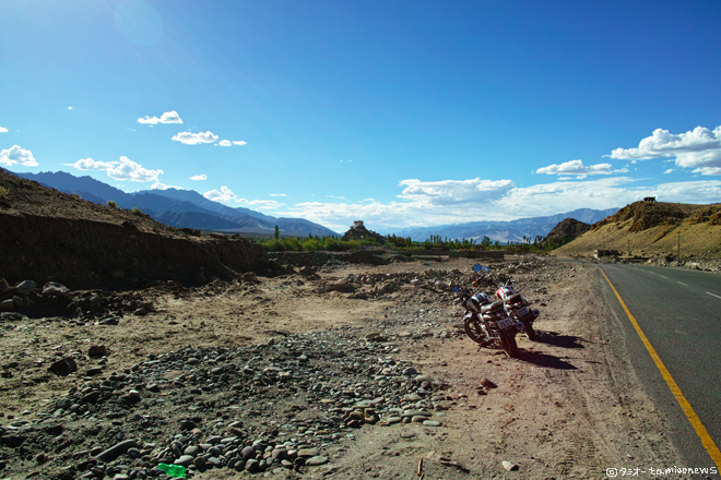 バイク旅　パンゴン湖